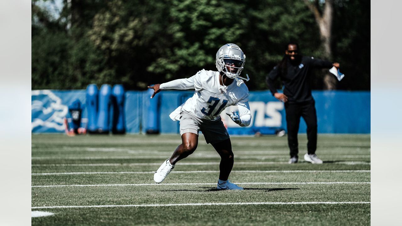 Lions rookie Williams chooses meaningful number for minicamp