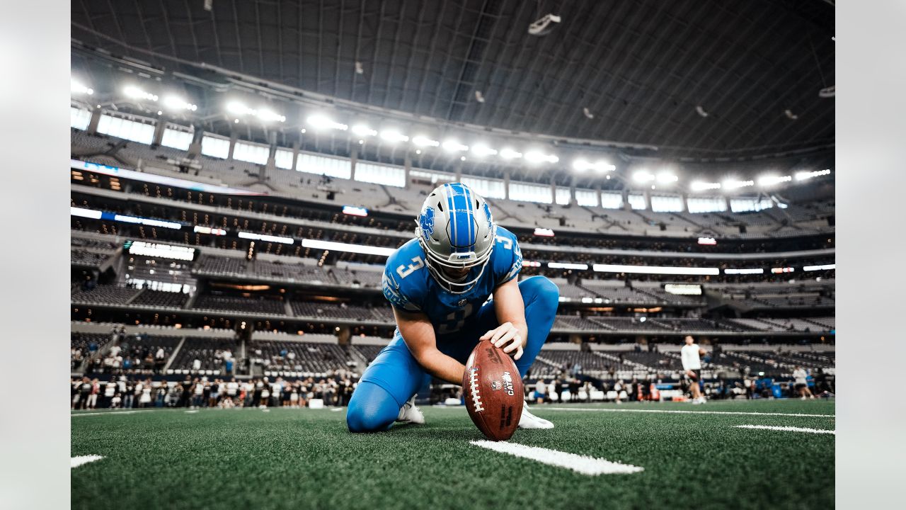 dallas cowboys and detroit lions football game