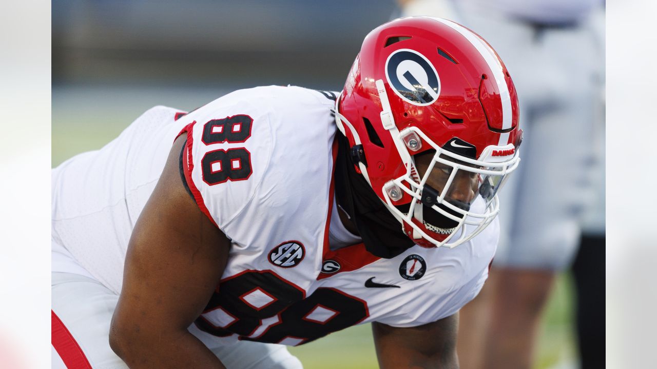 Watch: Georgia DL Jalen Carter blocks 3 Razorbacks