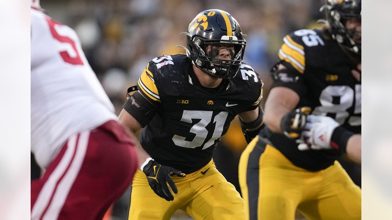 Broncos Draft: Iowa linebacker Jack Campbell - A to Z Sports