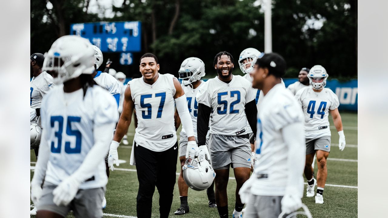 Detroit Lions elevate Dan Skipper and Anthony Pittman to active