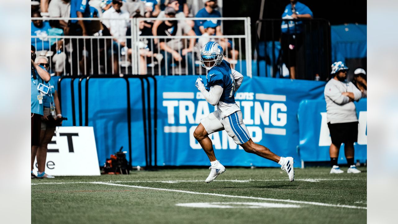 ALLEN PARK, MI - AUGUST 04: Detroit Lions wide receiver Trinity Benson (17)  participates in a passing drill during the Detroit Lions training camp on  August 4, 2022 at the Detroit Lions