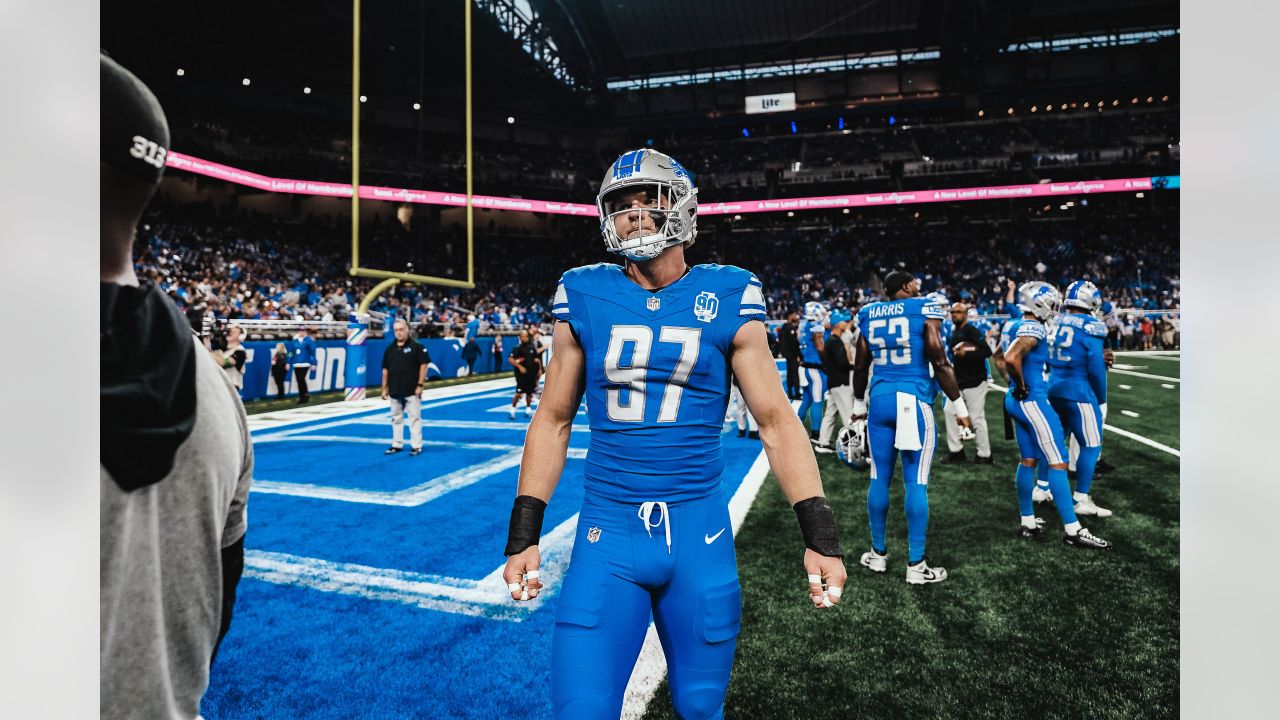 Detroit Lions pushing back uniform change until at least 2023 