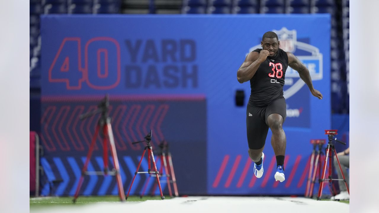 DL Jordan Davis (Georgia) Runs a 4.78 40-Yard Dash at the 2022 Combine