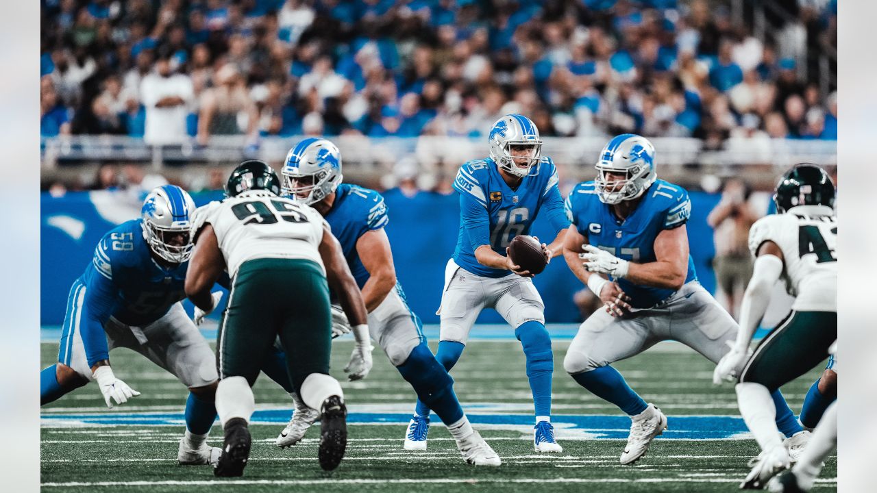 How Detroit Lions vets helped OG Logan Stenberg get over rough start