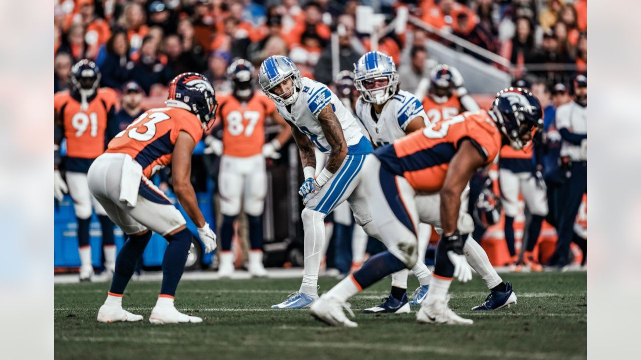 Oct. 30, 2011 - Denver, Colorado, U.S - A Detroit Lions fan