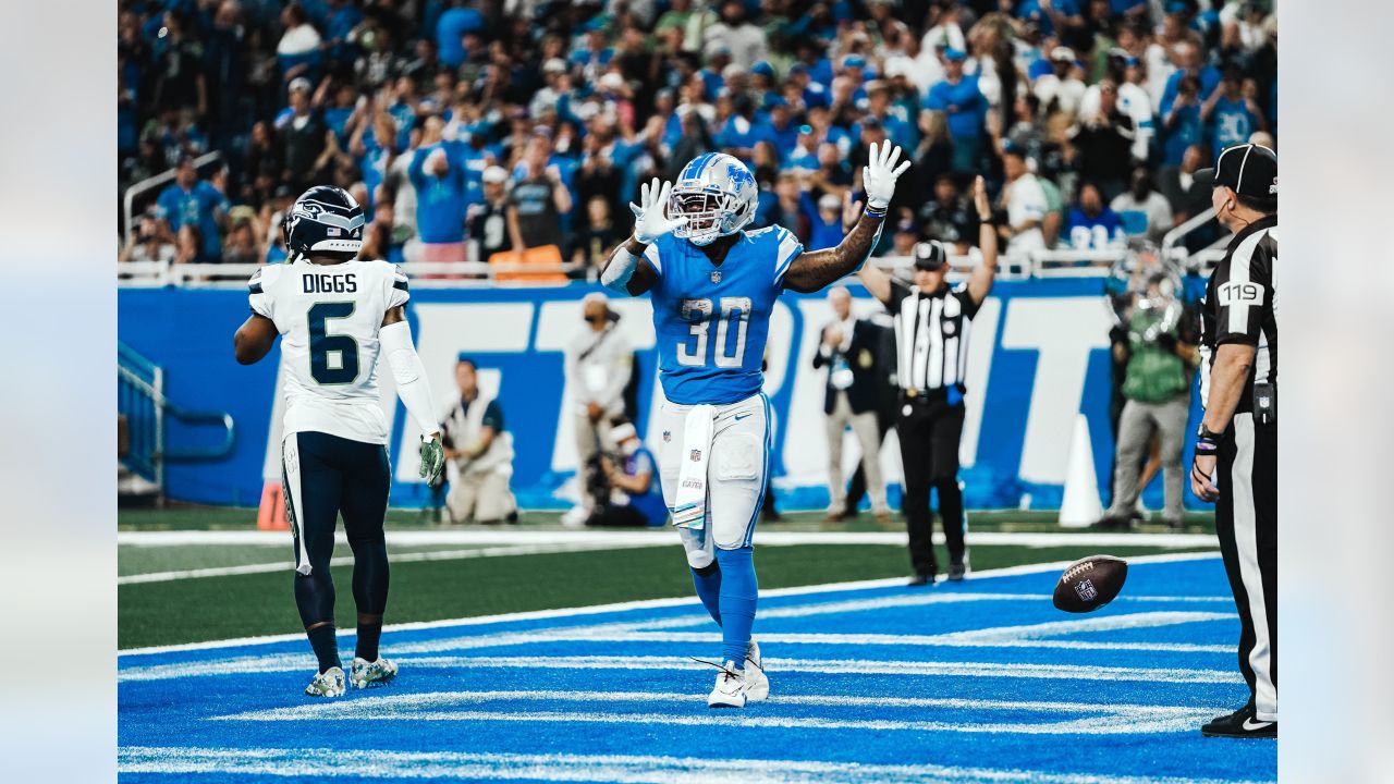 Detroit Lions disappoint raucous home crowd, lose to Seahawks once