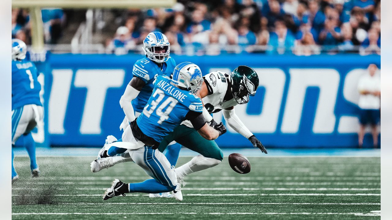 Philadelphia Eagles linebacker Nakobe Dean (17) pursues a play against the  Detroit Lions during an NFL football game, Sunday, Sept. 11, 2022, in  Detroit. (AP Photo/Rick Osentoski Stock Photo - Alamy