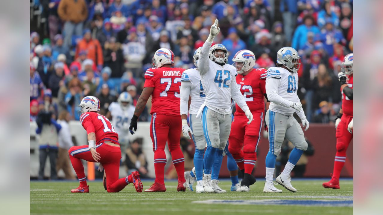 Detroit Lions bury film from poor defensive performance against