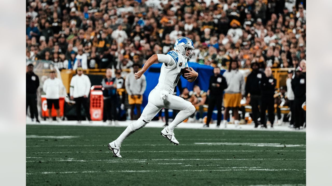 Lions quarterback Jared Goff praises fans for dominating Lambeau Field