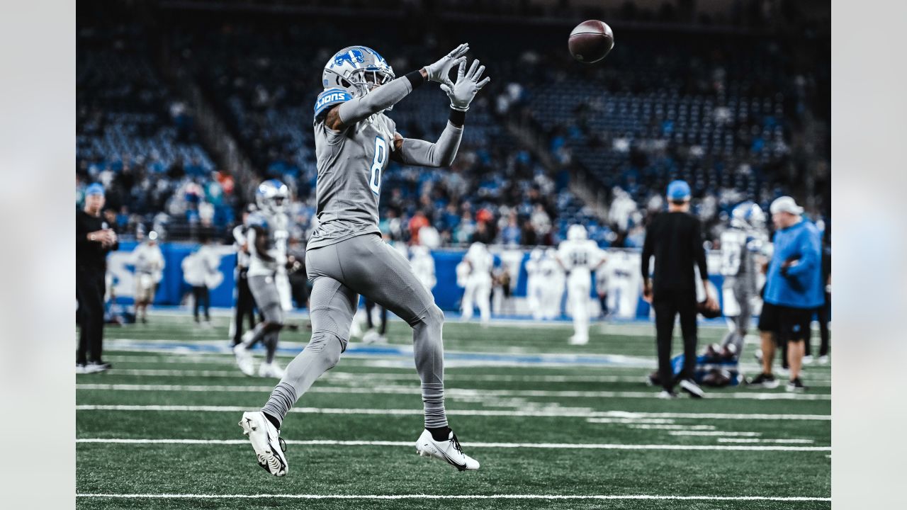 Detroit Lions offense huddles up against the Miami Dolphins during an NFL football  game, Sunday, Oct. 30, 2022, in Detroit. (AP Photo/Rick Osentoski Stock  Photo - Alamy