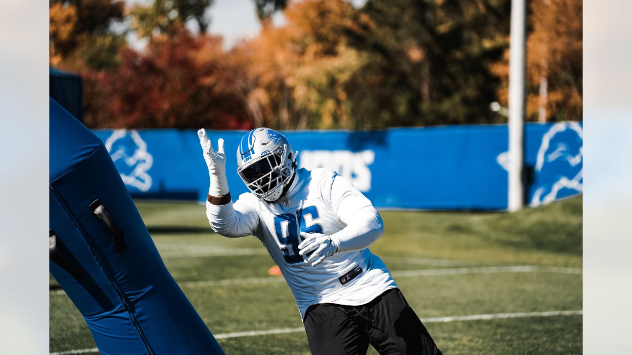 Lions down 9 players at practice; WR Amon-Ra St. Brown in red no