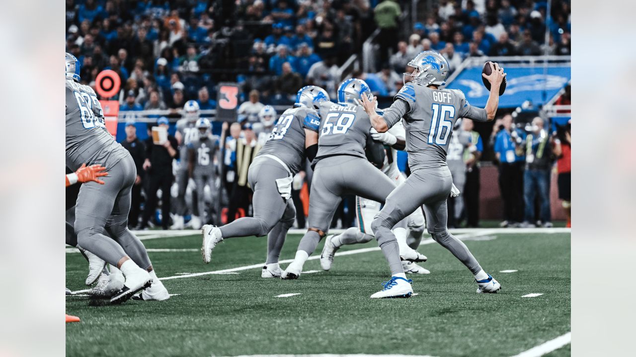 Lions at Dolphins: Shots of the Game