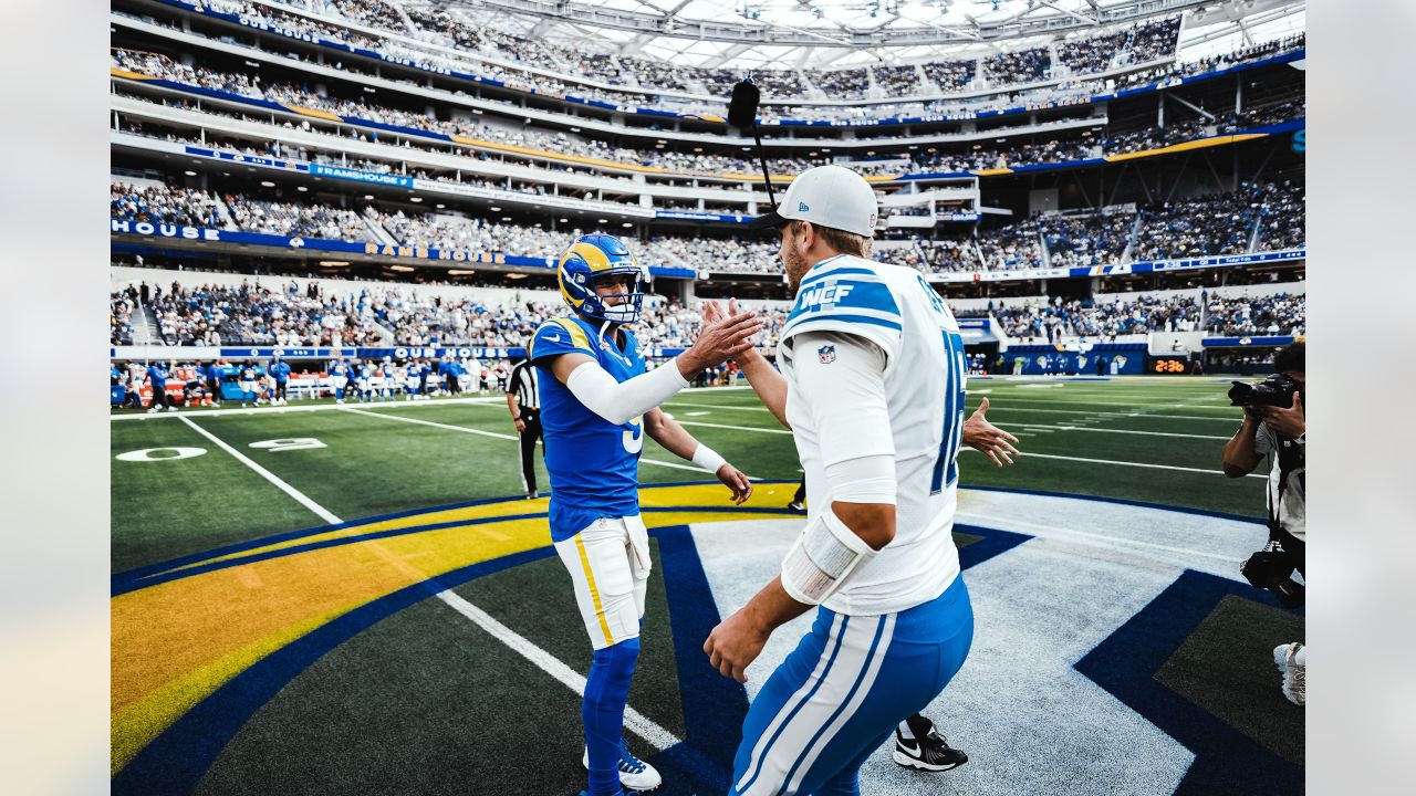 INGLEWOOD, CA - NOVEMBER 15:Los Angeles Rams quarterback Matthew Stafford  (9) stands tall during the Los Angeles Rams vs San Francisco 49ers game on  Monday November 15, 2021 at Levi's Stadium in