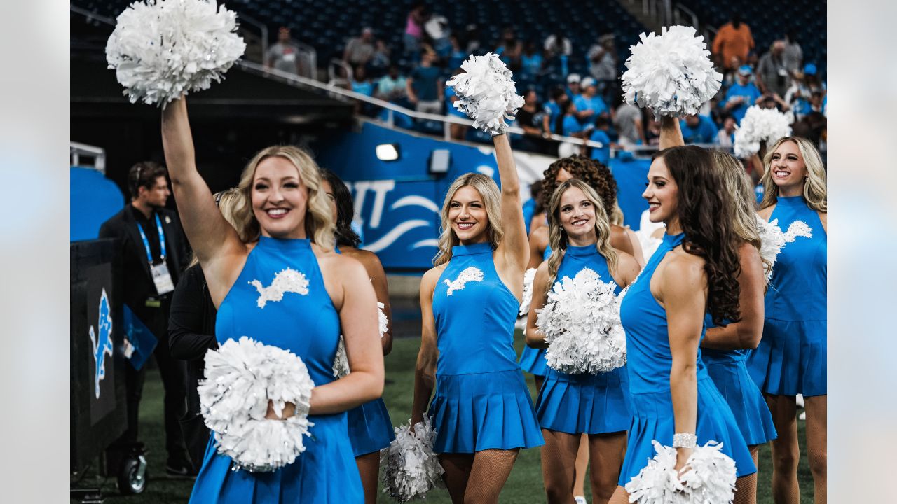 Fraser fans have reason to applaud new Detroit Lions cheerleading squad –  Macomb Daily