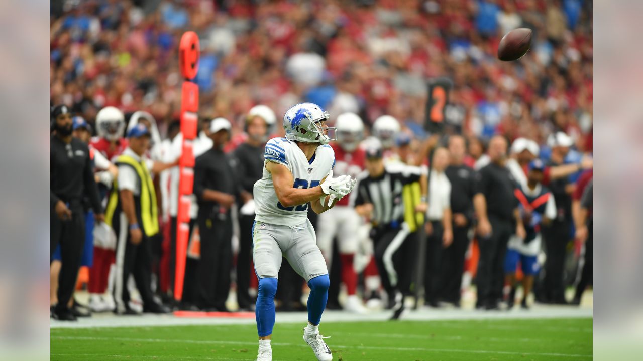 Slay returns interception for TD, Lions beat Arizona 17-3