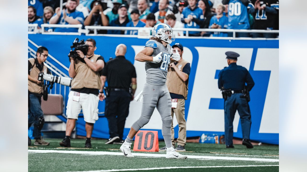 Detroit Lions notes: Tight end shortage may force move; a miracle