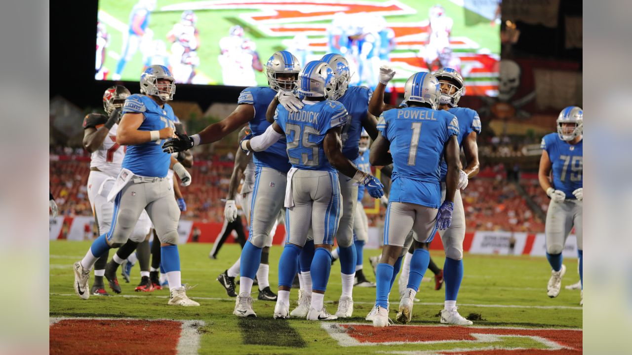 Recap: Lions fend off Buccaneers in turnover-fest, keep playoff