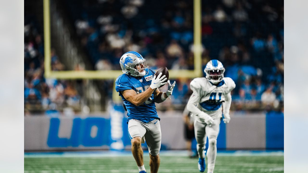 Day 2 of Detroit lions training camp#CVSPaperlessChallenge #nfl #nfled