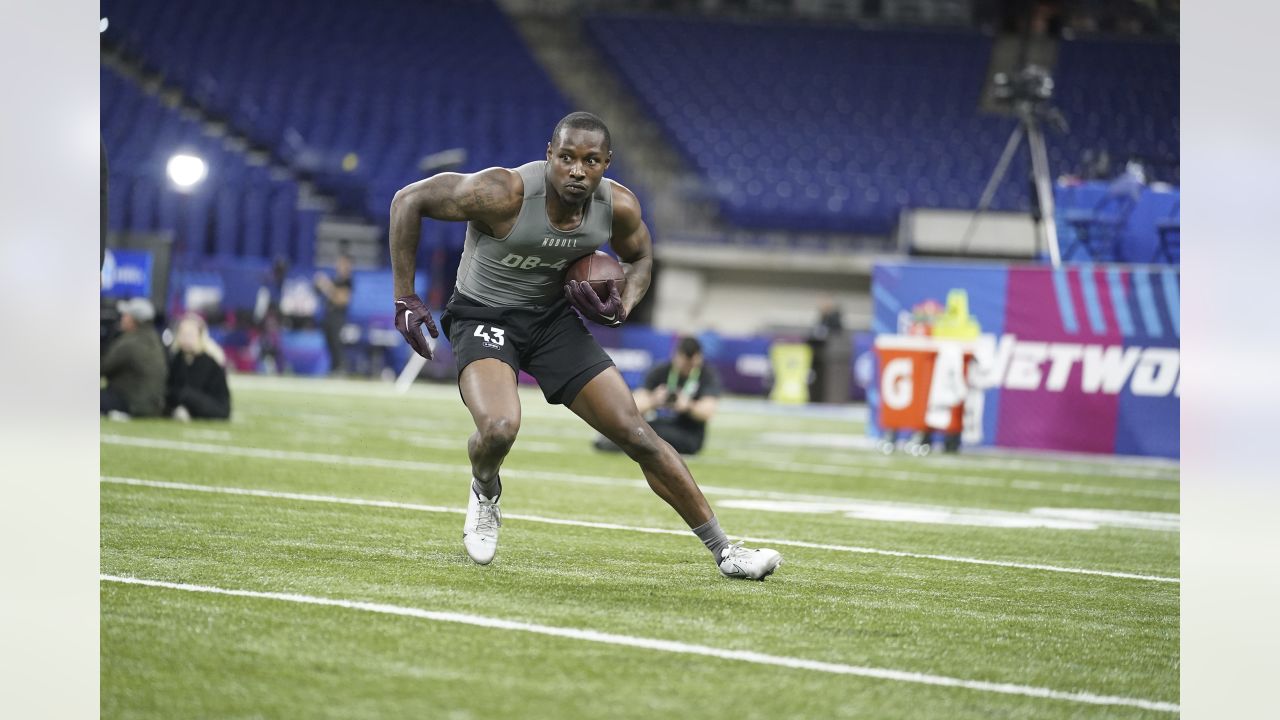 Aaron Glenn watching DL, CBs closely for Lions as combine's on