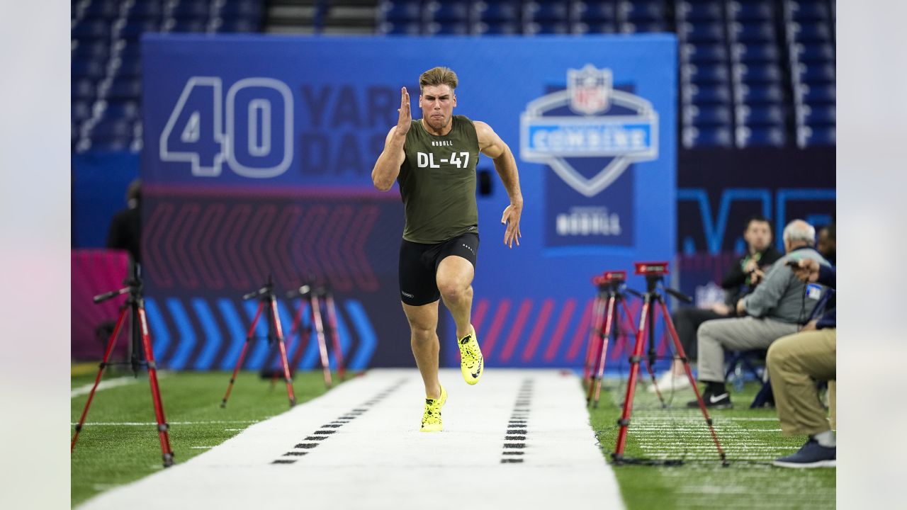 NFL Combine results: Defensive linemen run the 40-yard dash