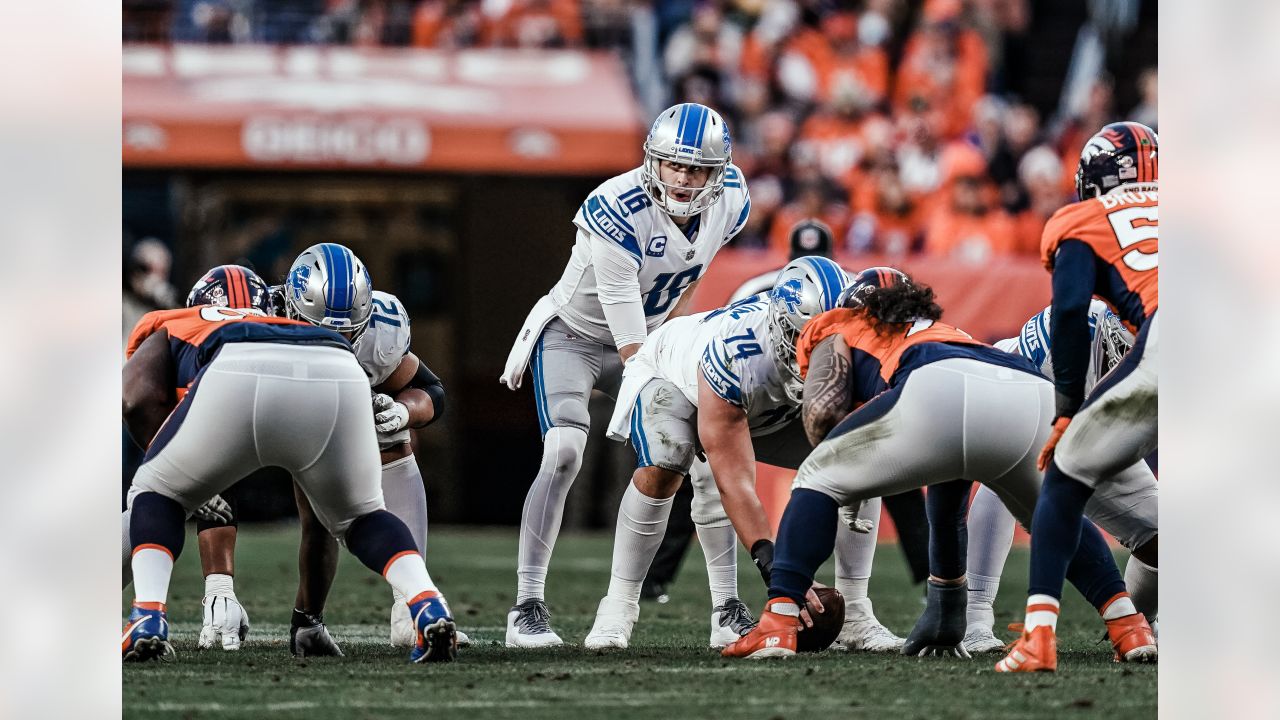 Rookie CB Jerry Jacobs leaves Lions-Broncos game with knee injury