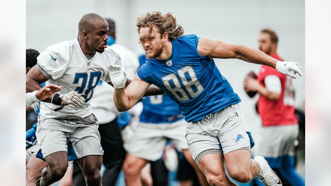 Detroit Lions Alex Anzalone Discusses Battling T.J. Hockenson