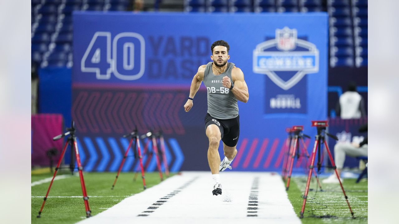 Quarterbacks Run the 40-Yard Dash at 2023 NFL Combine 