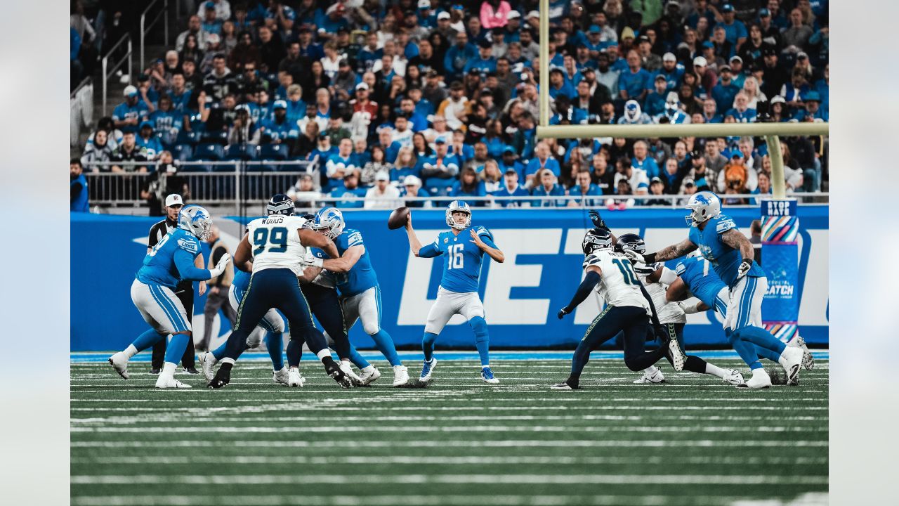 Detroit Lions halftime observations: Lions outplaying Chiefs at home