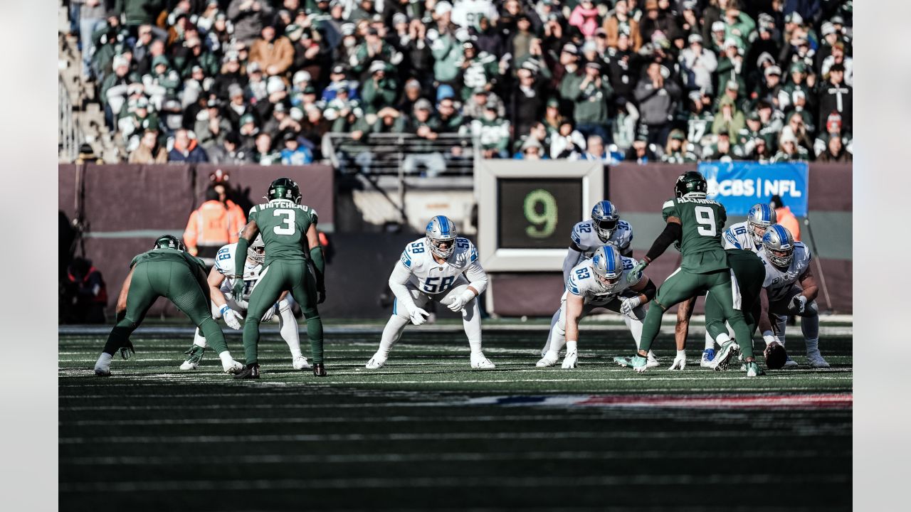 Detroit Lions tight end Brock Wright (89) runs down field after catching a  pass for the winning touchdown during a NFL game against the New York Jets  on Sunday, Dec. 18, 2022