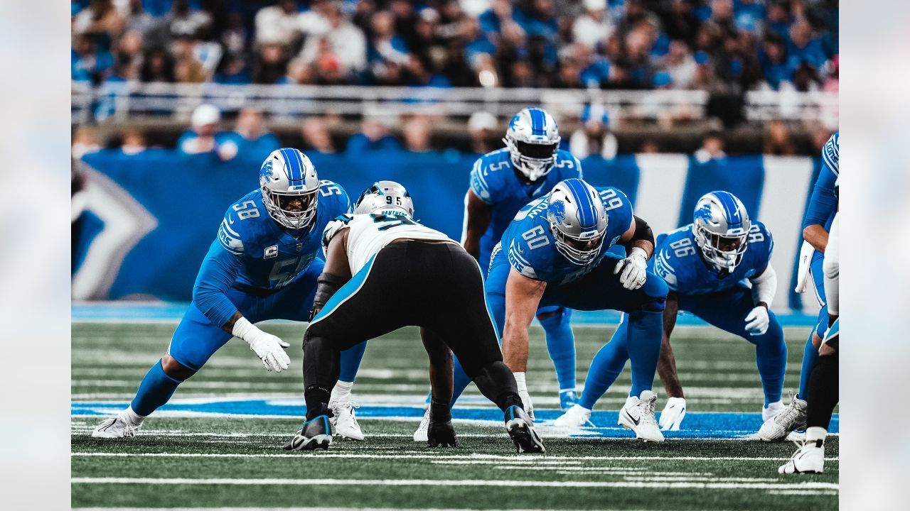 Detroit Lions tackle Penei Sewell with a game-clinching reception