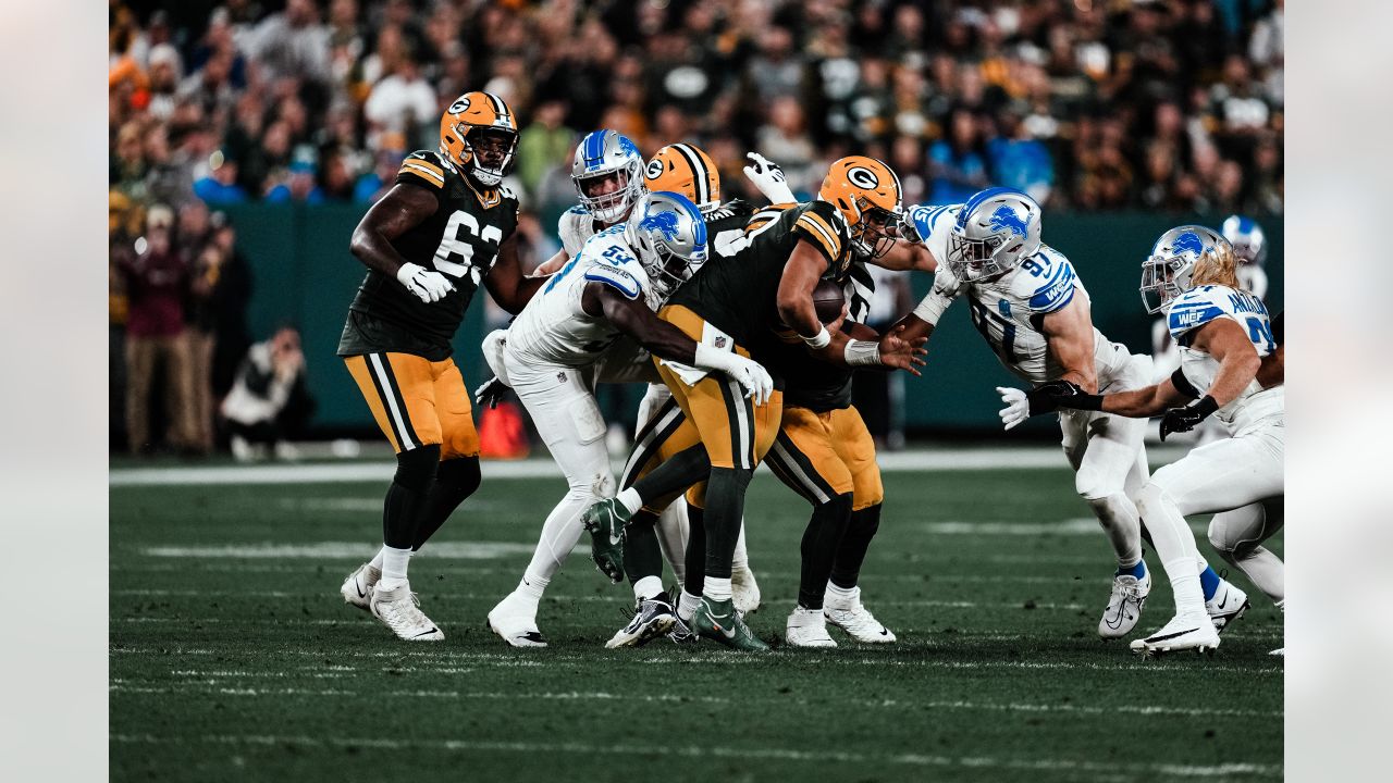 Detroit Lions 34-20 Green Bay Packers: David Montgomery scores three  touchdowns in Lions rout over Packers, NFL News