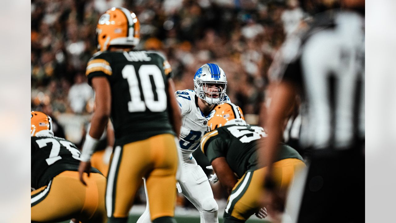 Lions carve up Packers behind David Montgomery's 3 touchdowns, 121 rushing  yards