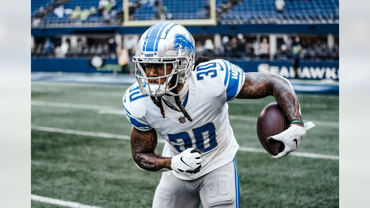 Detroit Lions wide receiver Amon-Ra St. Brown (14) runs a route on offense  against the Seattle Seahawks during an NFL football game at Ford Field in  Detroit, Sunday, Sept. 17, 2023. (AP