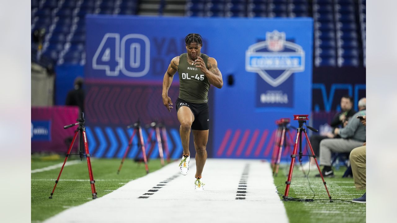 Nolan Smith steals show on 1st day of NFL combine workouts