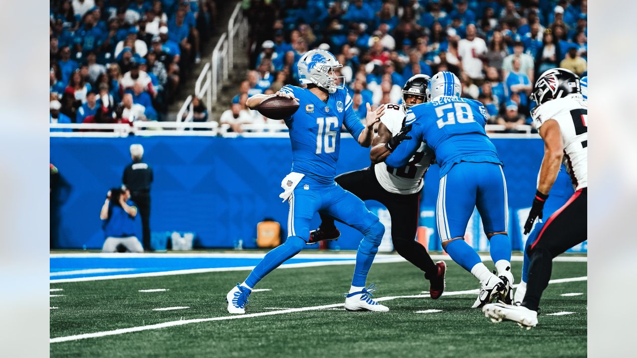 Jared Goff, defense carry Lions past Falcons 20-6