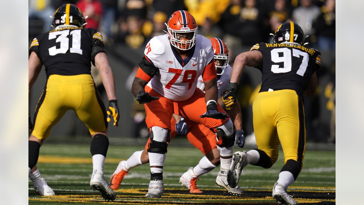 Minnesota offensive lineman Daniel Faalele (78) looks to make a block  during the first half of an NCAA college football game against Iowa,  Saturday, Nov. 13, 2021, in Iowa City, Iowa. (AP