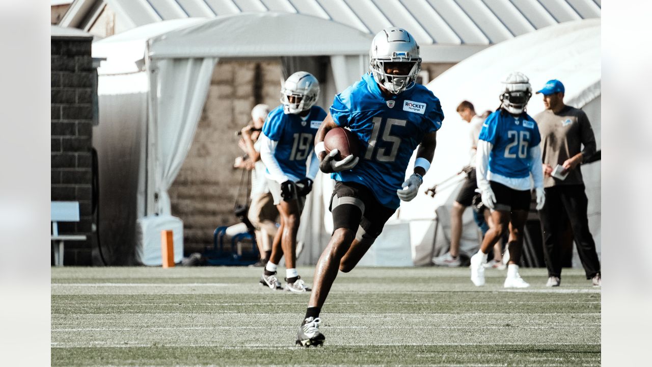 Amon-Ra St. Brown returns to Lions practice, Taylor Decker ramps