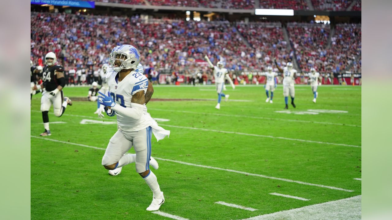 Slay returns interception for TD, Lions beat Arizona 17-3