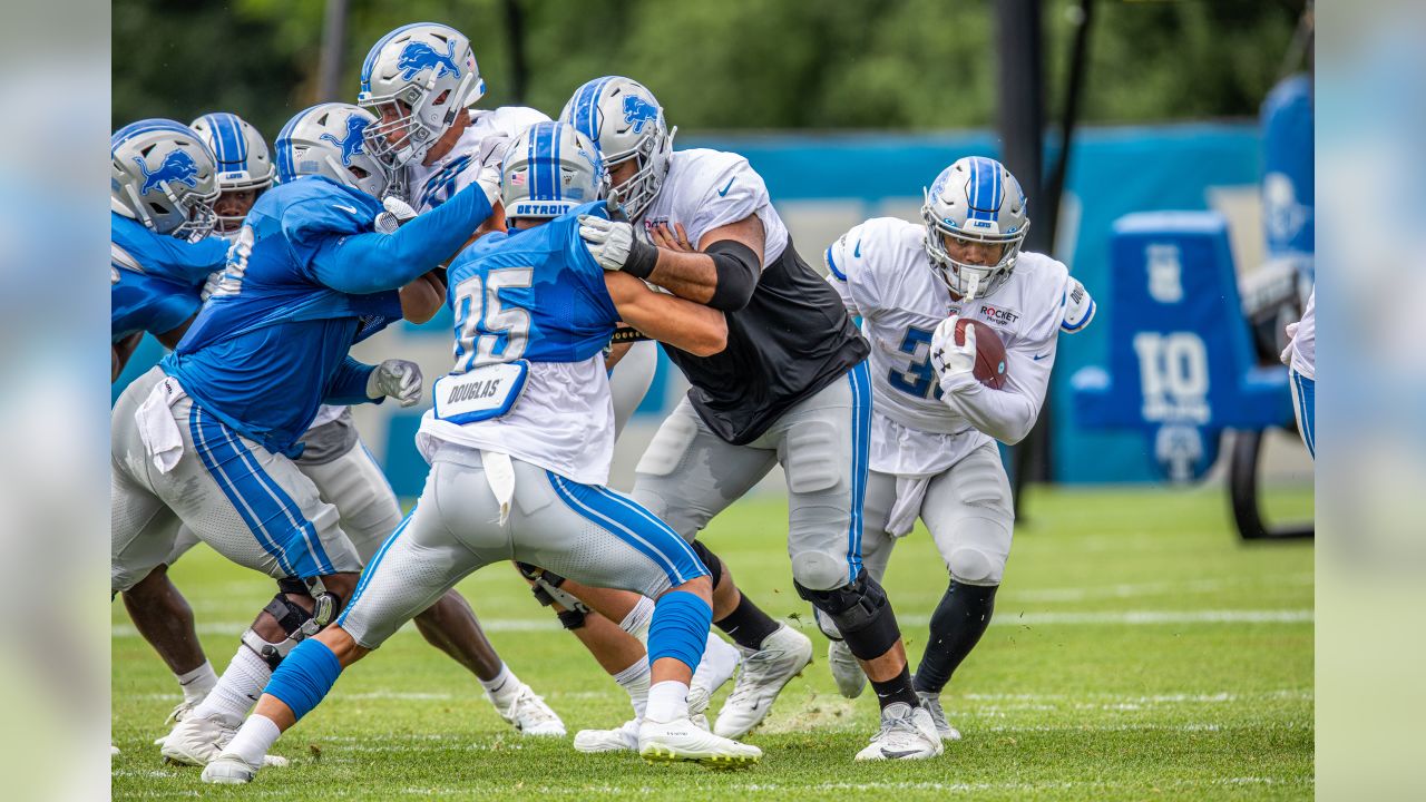 August 17, 2019: Detroit Lions running back Ty Johnson (38)prior