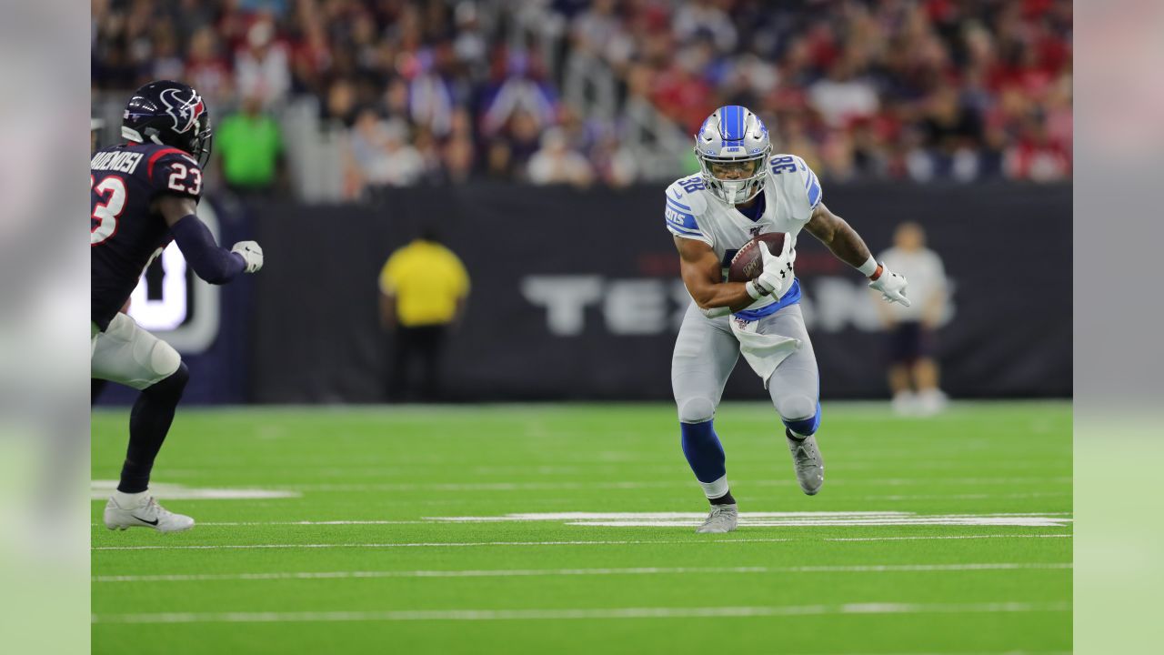 August 17, 2019: Detroit Lions running back Ty Johnson (38)prior