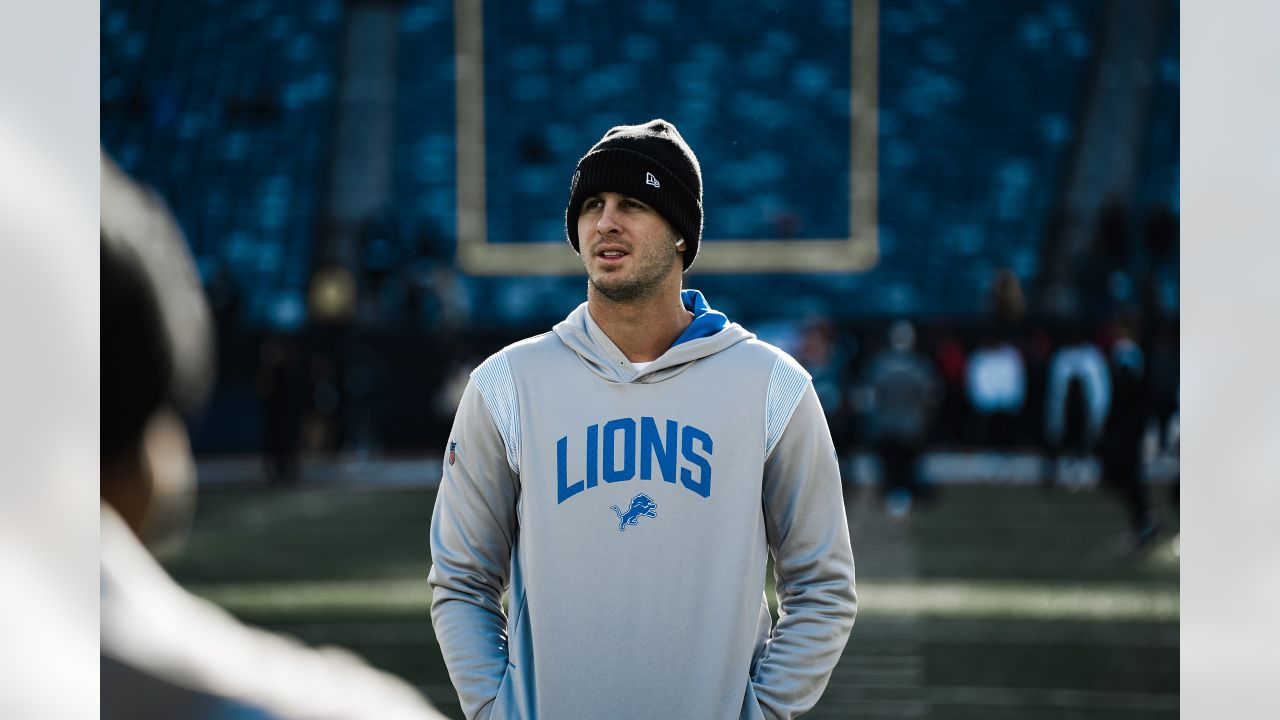 EAST RUTHERFORD, NJ - DECEMBER 18: Detroit Lions quarterback Jared Goff  (16) during the National Football League game between the New York Jets and  the Detroit Lions on December 18, 2022 at