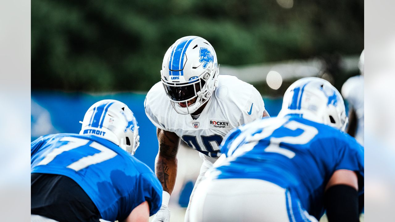 Detroit Lions OL Considered Retirement During 2022 Season on IR