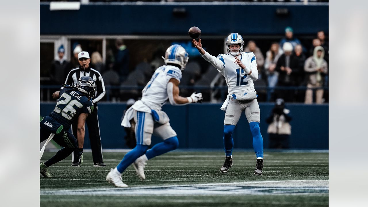 Detroit Lions rookie WR Amon-Ra St. Brown shows off versatility in loss to  Seahawks