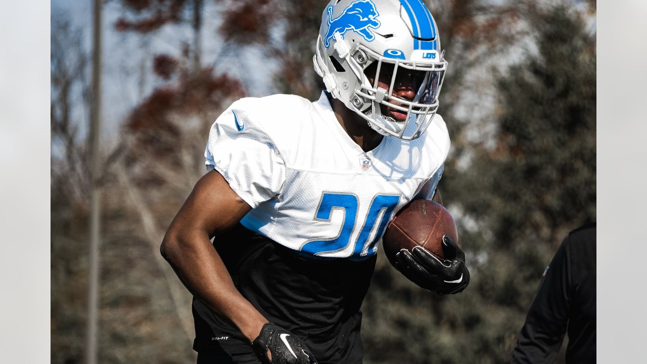 Detroit Lions slowly adding more to rookie tight end James Mitchell's plate  