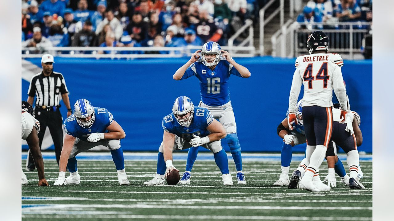 DETROIT, MI - NOVEMBER 24: The Detroit offensive players huddle together as  a play is called during a regular season NFL football game between the  Buffalo Bills and the Detroit Lions on