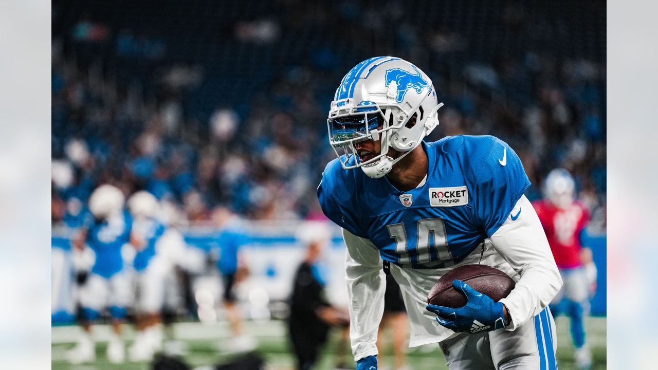 ALLEN PARK, MI - AUGUST 04: Detroit Lions wide receiver Trinity Benson (17)  participates in a passing drill during the Detroit Lions training camp on  August 4, 2022 at the Detroit Lions