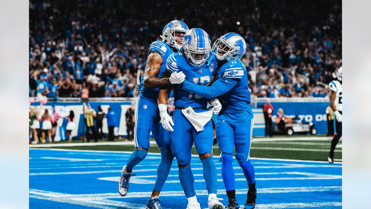 Detroit Lions running back Craig Reynolds (13) looks on against