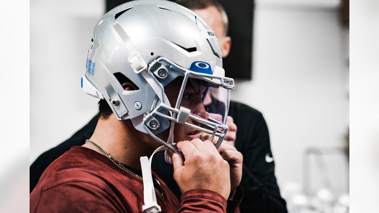 2022 Detroit Lions Rookie Minicamp Aidan Hutchinson Josh Paschal Bonding  Early - Sports Illustrated Detroit Lions News, Analysis and More