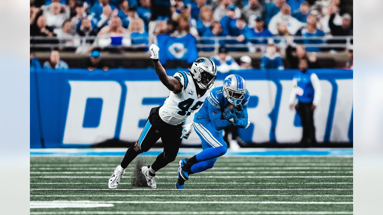 Lions' Kalif Raymond hauls in 43-yard pass to set up first